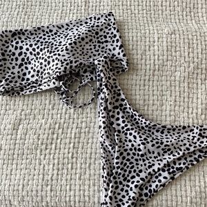 Never Worn Matching Printed High Waist Bikini Set